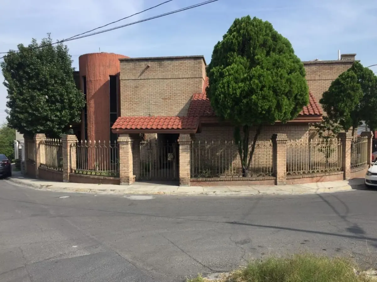 Casa en venta en Las Cumbres, Monterrey — foto 1 de 15
