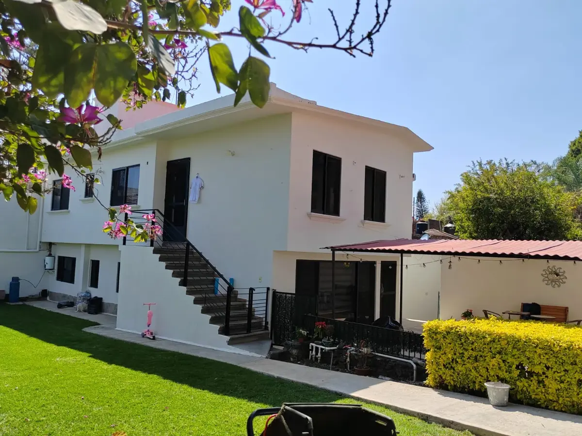 Casa en venta en Ocotepec, Cuernavaca — foto 1 de 22