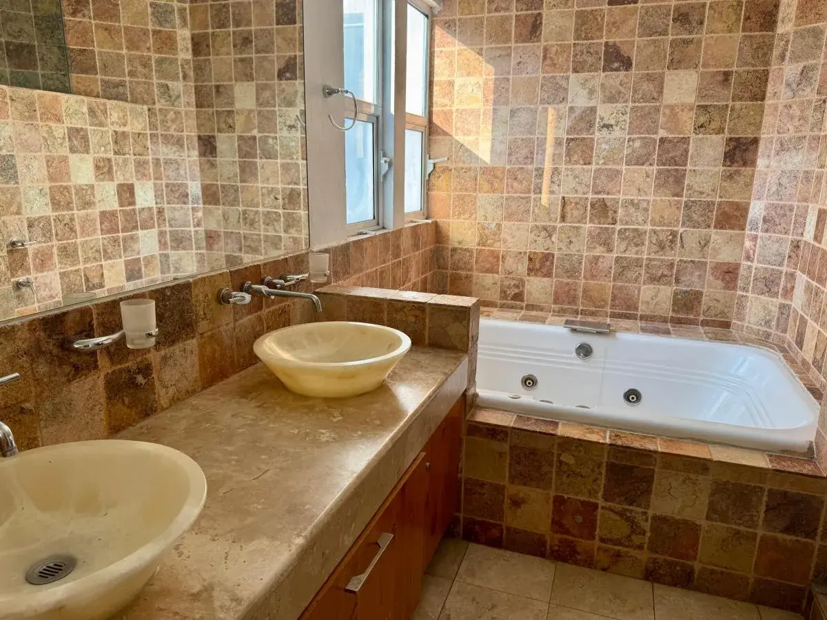 Casa en venta en Cuauhtemoc, Minatitlán — foto 1 de 75