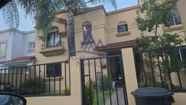 VENTA DE CASA EN URBI QUINTA MONTECARLO TONALA JALISCO