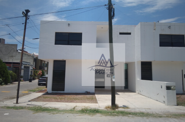 Venta De Casa En Michoacan Apatzingan Ds333