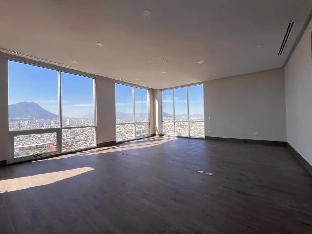 PENTHOUSE EN VENTA EN PARQUE FUNDIDORA PENTHOUSE EN VENTA EN PARQUE FUNDIDORA