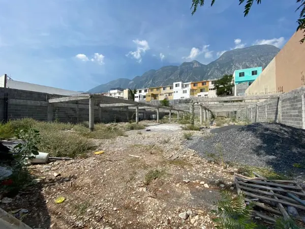 TERRENO EN VENTA EN SANTA CATARINA