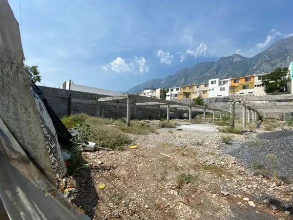 Terreno en venta en Adolfo Lopez Mateos, Santa Catarina — foto 2 de 5