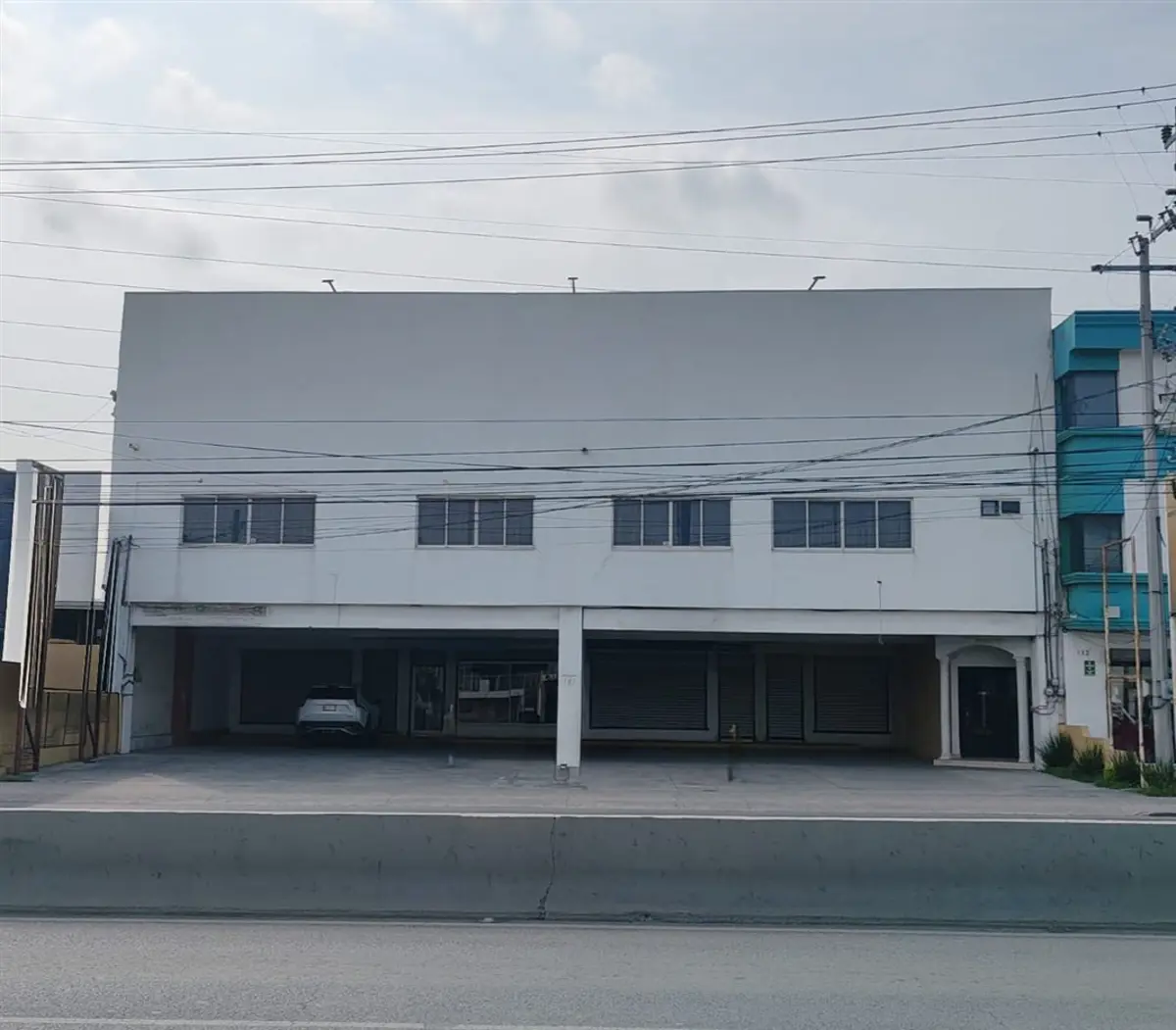 Edificio en venta en Jardines de Anáhuac, San Nicolás de los Garza — foto 1 de 6