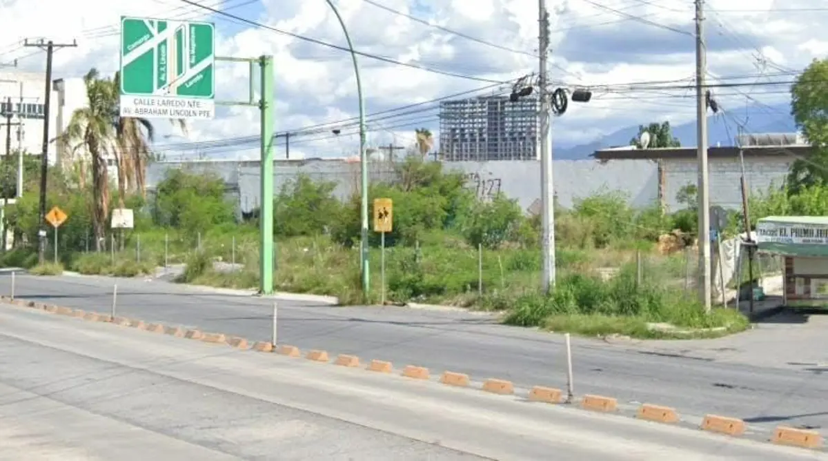 TERRENO EN RENTA EN MITRAS CENTRO TERRENO EN RENTA EN MITRAS CENTRO