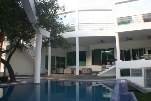Casa en venta en Portal del Huajuco, Monterrey — foto 2 de 5