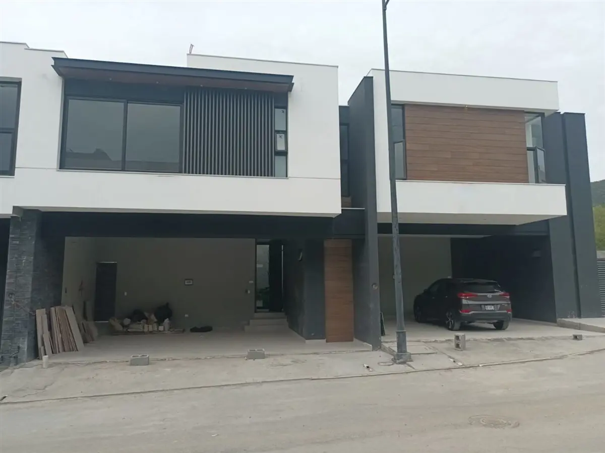 Casa en venta en El Barro, Monterrey — foto 1 de 6