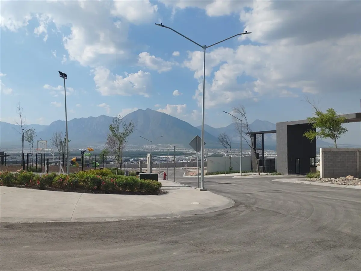 TERRENO EN VENTA EN DOMINIO CUMBRES TERRENO EN VENTA EN DOMINIO CUMBRES