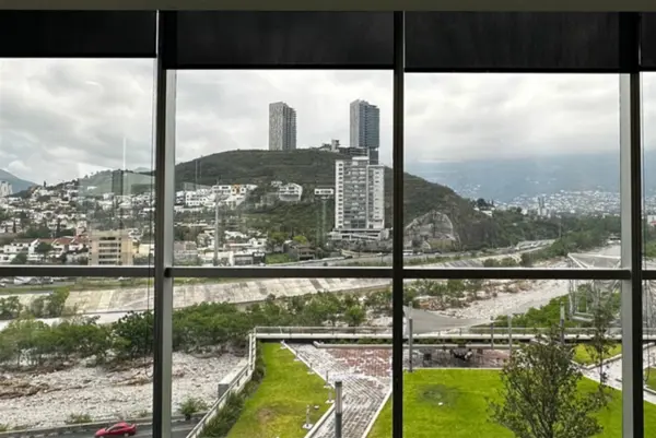Oficina en renta en San Jeronimo, Monterrey — foto 2 de 3