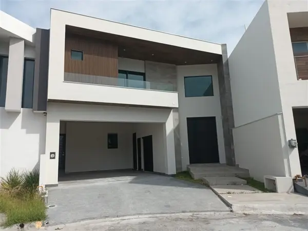 Casa en Venta en Carretera Nacional, Fraccionamiento Granadas de Laderas, Monterrey