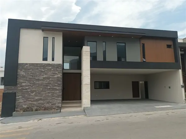 Casa en Venta en Bosque de las Misiones, Santiago, Nuevo León