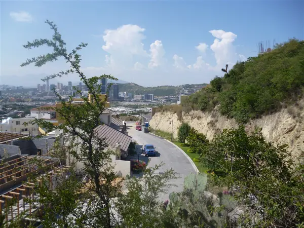 Terreno en venta en Jardines de San Agustin, San Pedro Garza García — foto 3 de 4