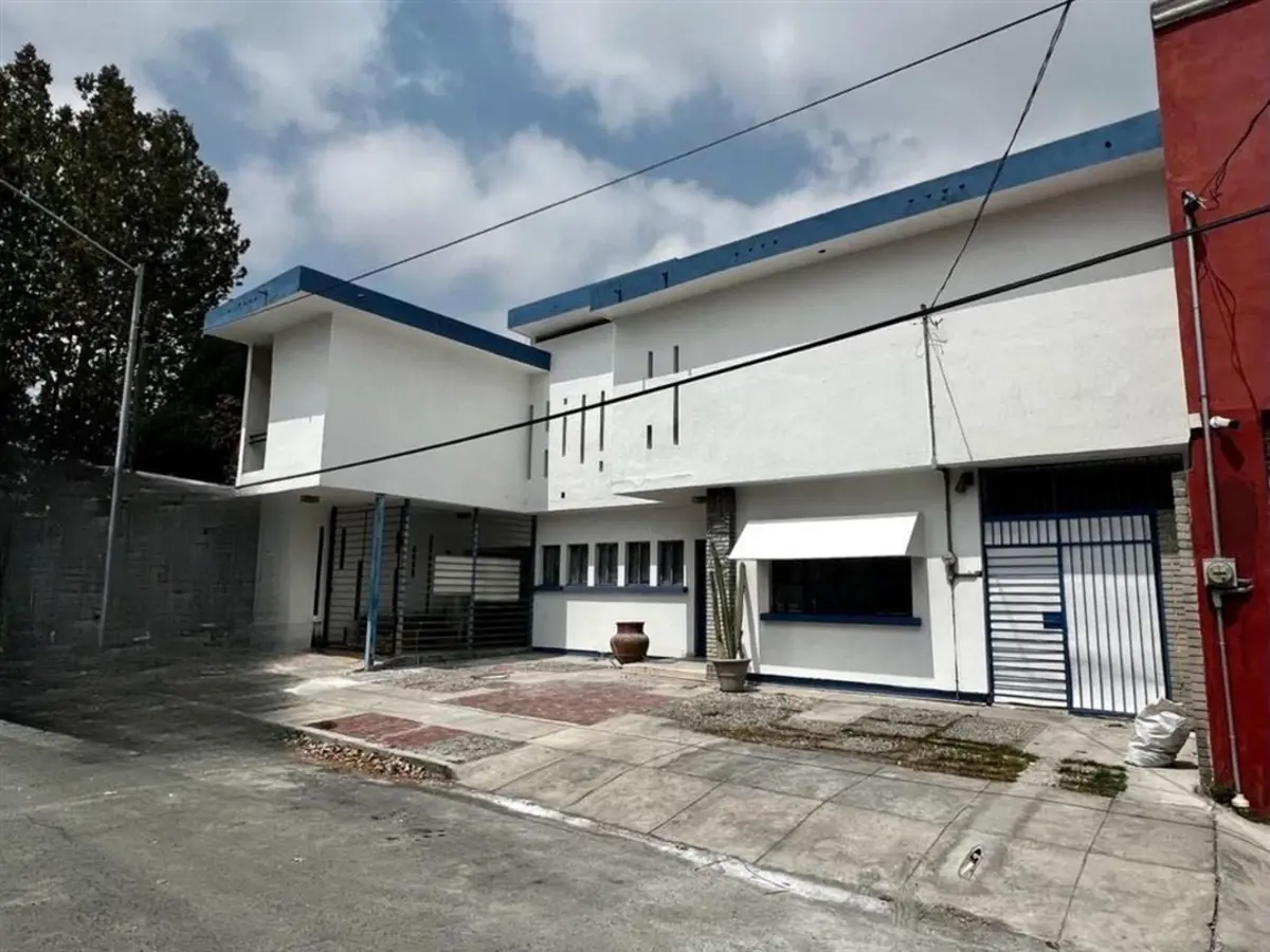 Oficina en renta en Mitras Centro, Monterrey — foto 1 de 9