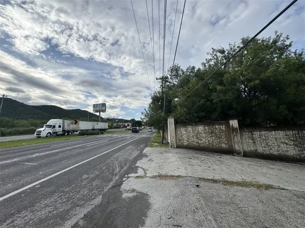 TERRENO COMERCIAL EN VENTA EN LOS CRISTALES, CARRETERA NACIONAL, 14,833 M², FRENTE A CARRETERA