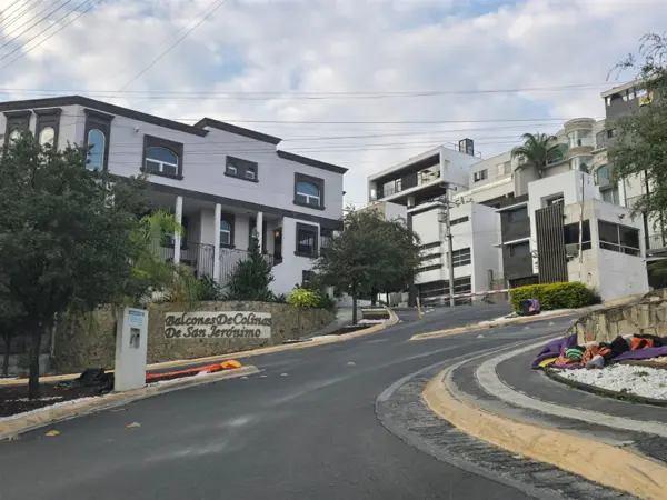 Terreno en venta en Balcones de Colinas de San Jerónimo, Monterrey — foto 2 de 3