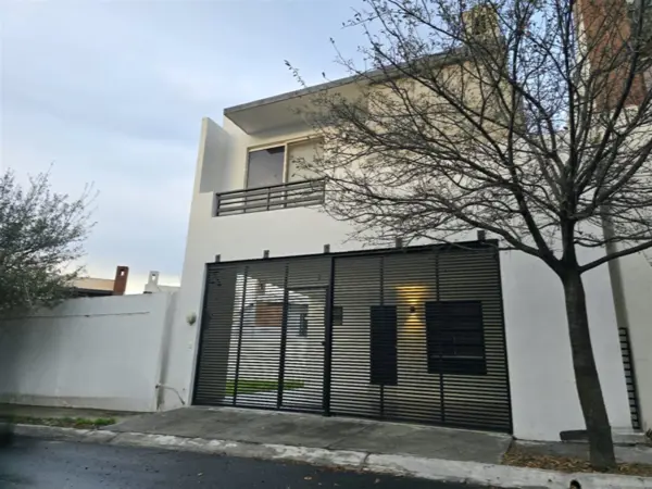 Casa en venta en Cumbres San Patricio, García — foto 2 de 7