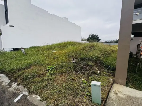 Terreno en Venta Col. Amorada, Zona Carretera Nacional — foto 1 de 8