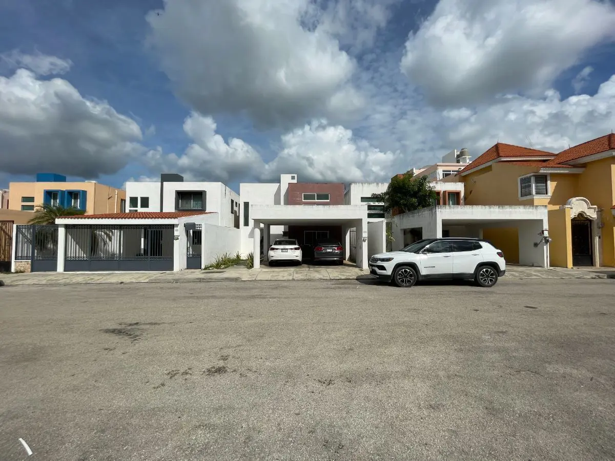 Casa en renta en Altabrisa, Mérida — foto 1 de 31