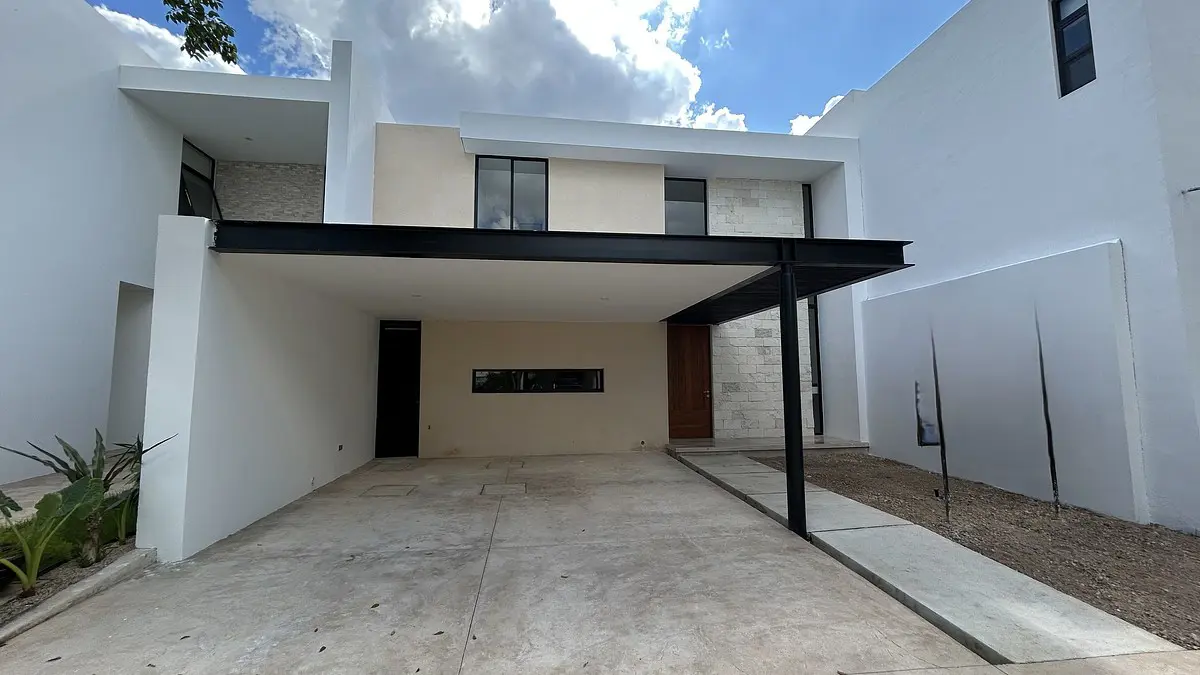 Casa en venta en Temozon Norte, Mérida — foto 1 de 32