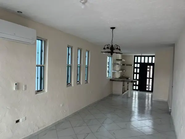 Casa en venta en Valle de Lindavista, Guadalupe — foto 2 de 12