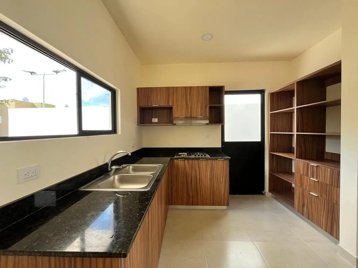 Casa en venta en Los Pinos, Mérida — foto 1 de 30