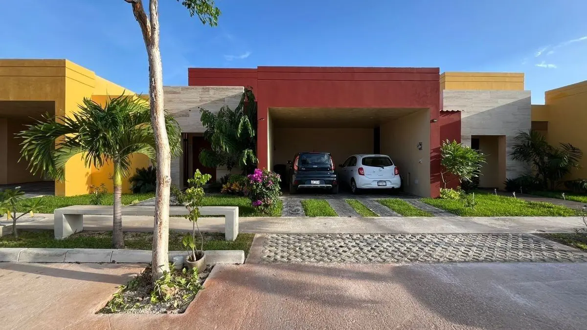 Casa en venta en Bosques de Conkal, Conkal — foto 1 de 23