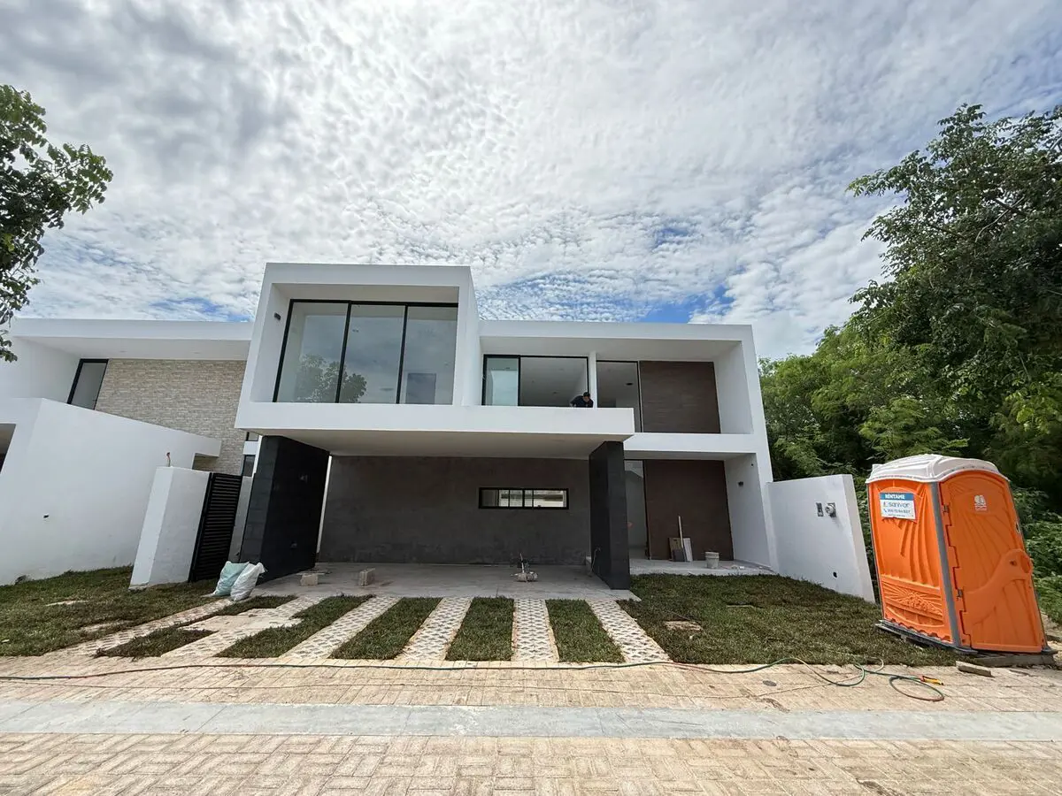 Casa en venta en Temozon Norte, Mérida — foto 1 de 29