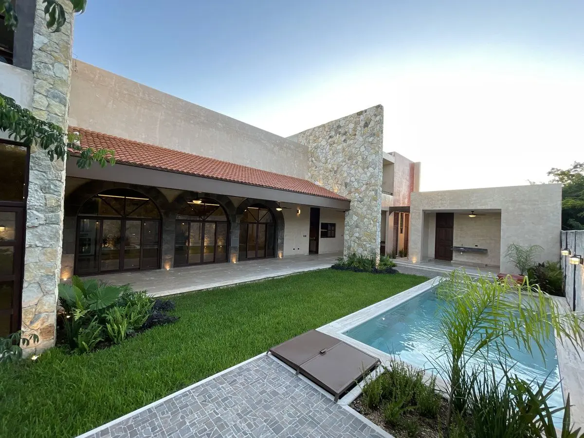 Casa en venta en Temozon Norte, Mérida — foto 1 de 27