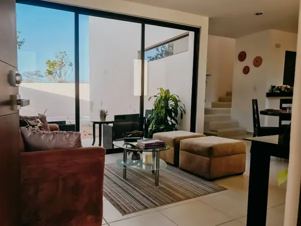 Casa en Venta en Privada con Habitacion en Planta Baja, Conkal Merida Yucatan