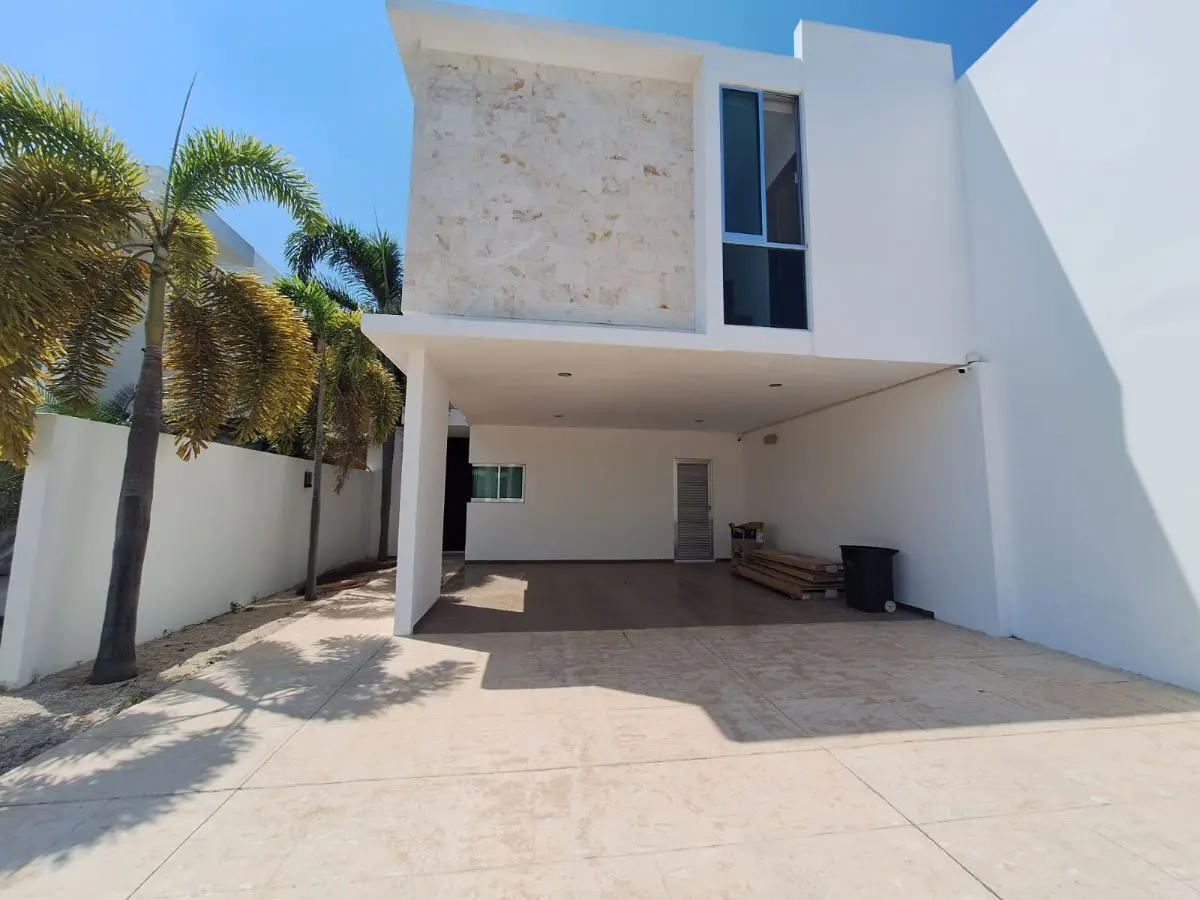Casa en renta en Altabrisa, Mérida — foto 1 de 20