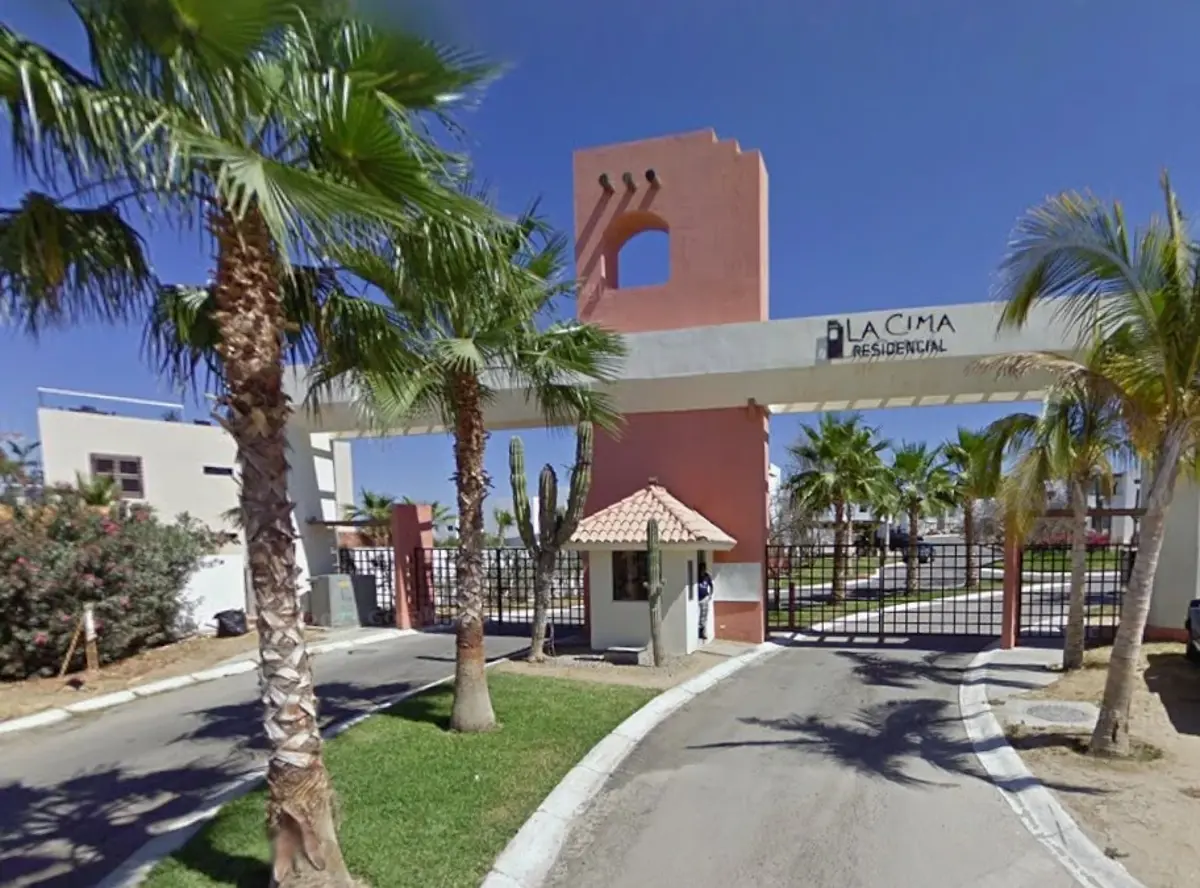 Casa en venta en California, Ensenada — foto 1 de 20