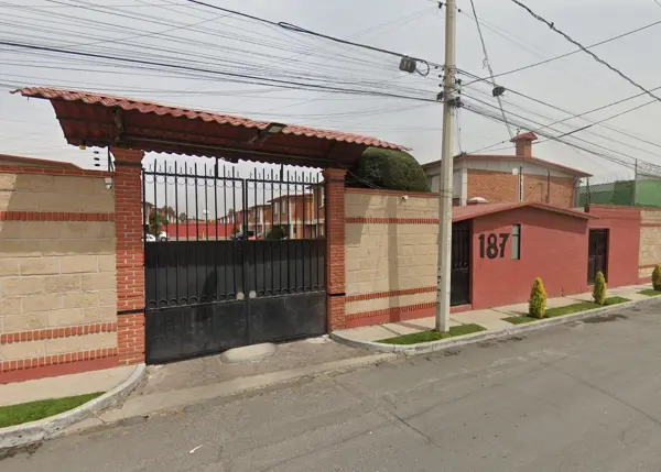 Casa en venta en Santa Cruz, Metepec — foto 2 de 28