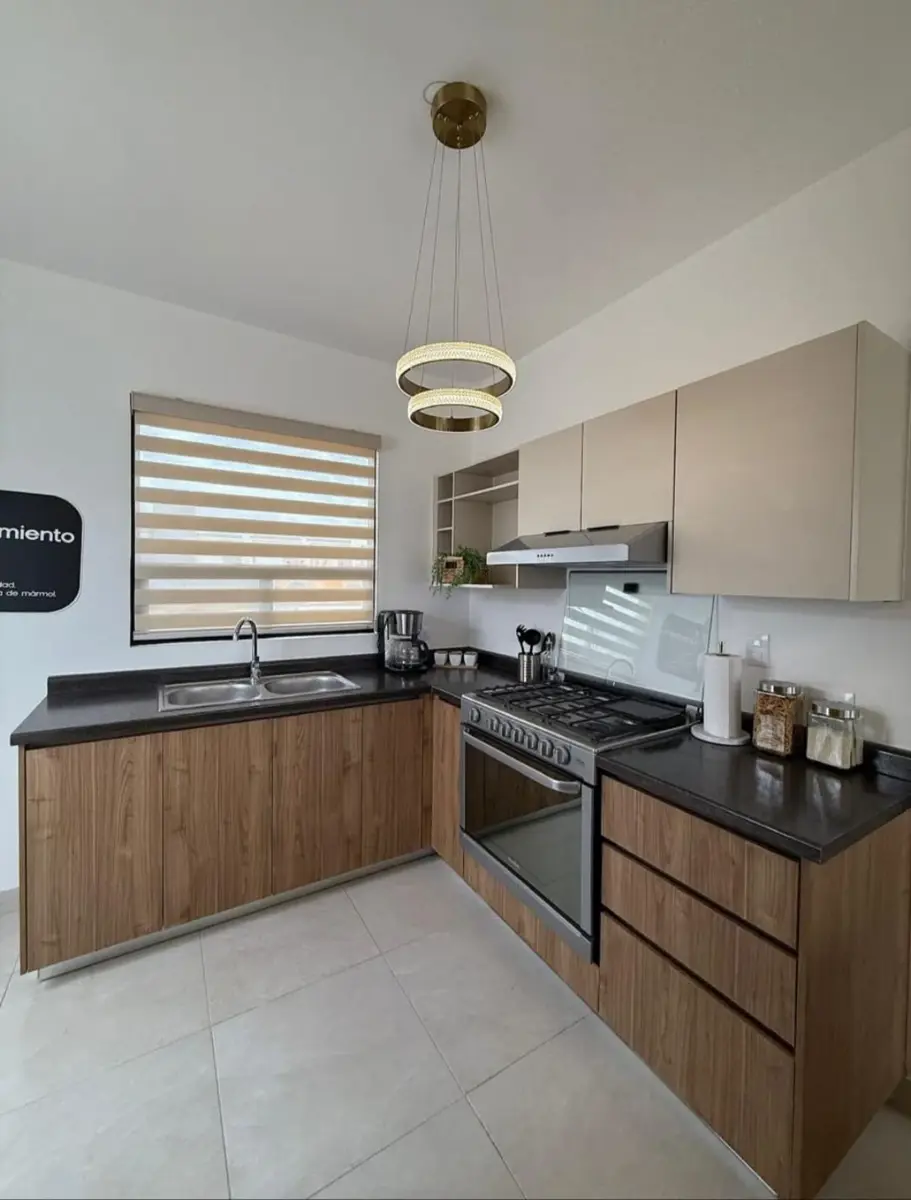 Vista 4 de Casa en Venta en Los Olivos-  Modelo Encino