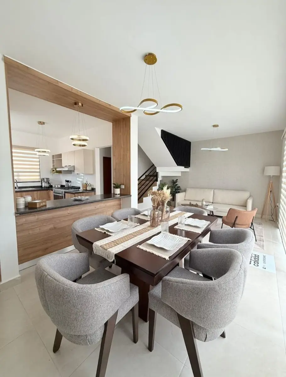 Vista 2 de Casa en Venta en Los Olivos-  Modelo Encino