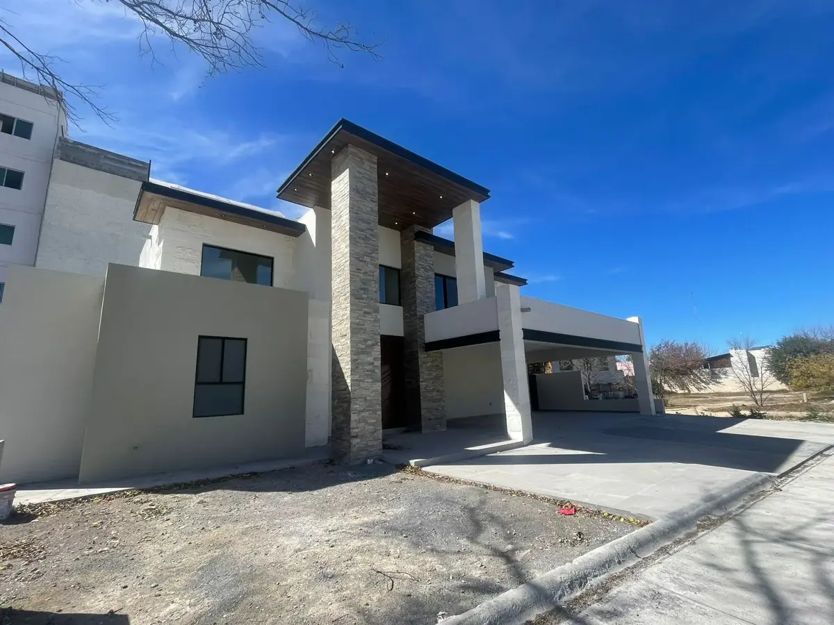Casa en venta en San Alberto, Saltillo — foto 1 de 16