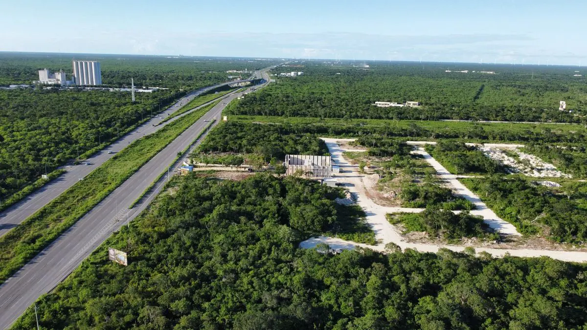 Terreno en venta en Yucatán Country Club, Mérida — foto 1 de 28