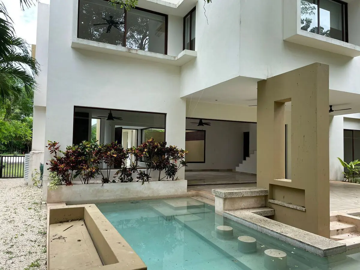 Casa en venta en Yucatán Country Club, Mérida — foto 1 de 24
