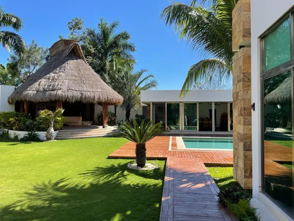 Casa en venta en Benito Juárez Nte, Mérida — foto 2 de 36