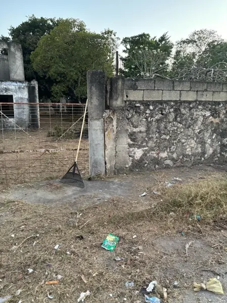 TERRENO CON CONSTRUCCIÓN EN VENTA EN MERIDA EN EL ROBLE AGRÍCOLA