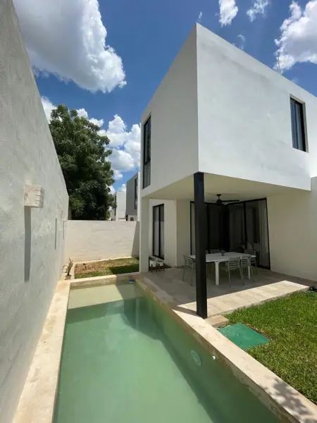 Casa en venta en Leandro Valle, Mérida — foto 2 de 31