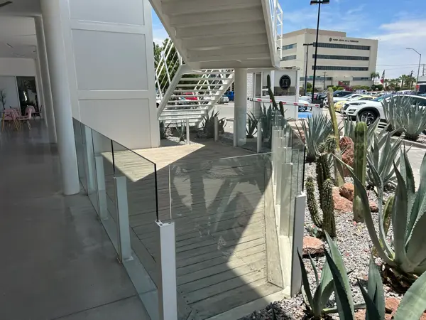 LOCAL EN RENTA PLANTA BAJA PLAZA PUNTO 2030