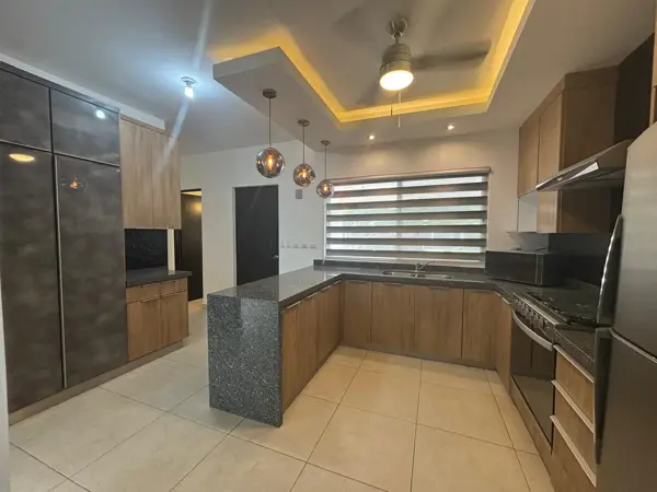 Casa en renta en Arborea, Ramos Arizpe — foto 3 de 18