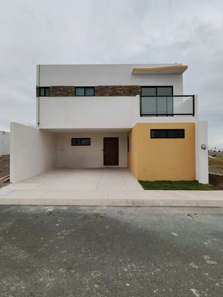 Casa en venta en Lomas de la Rioja, Alvarado — foto 1 de 18