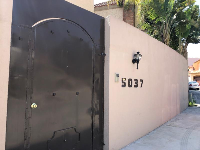 Casa en venta en Puerta de Hierro, Tijuana — foto 1 de 24