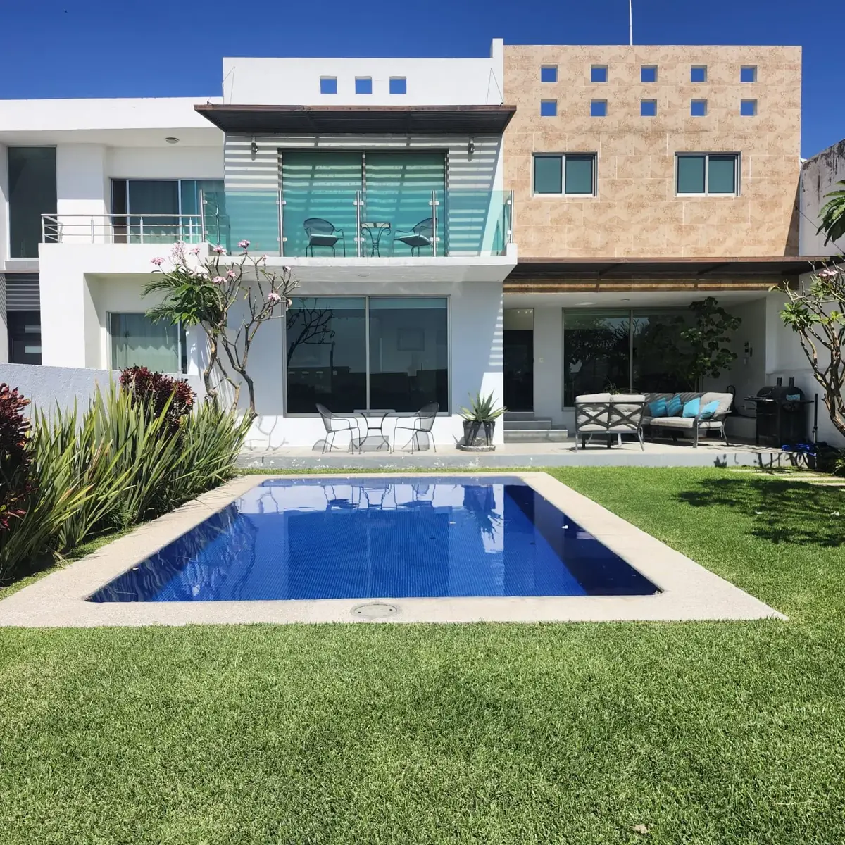 Casa en venta en Burgos Bugambilias, Temixco — foto 1 de 30