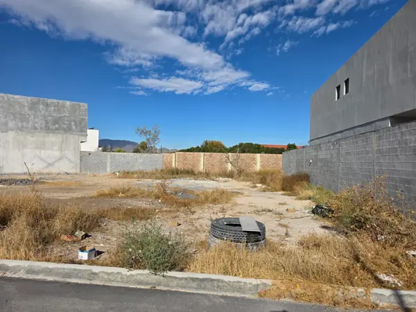 Terreno en venta en Los Siller, Saltillo — foto 2 de 2