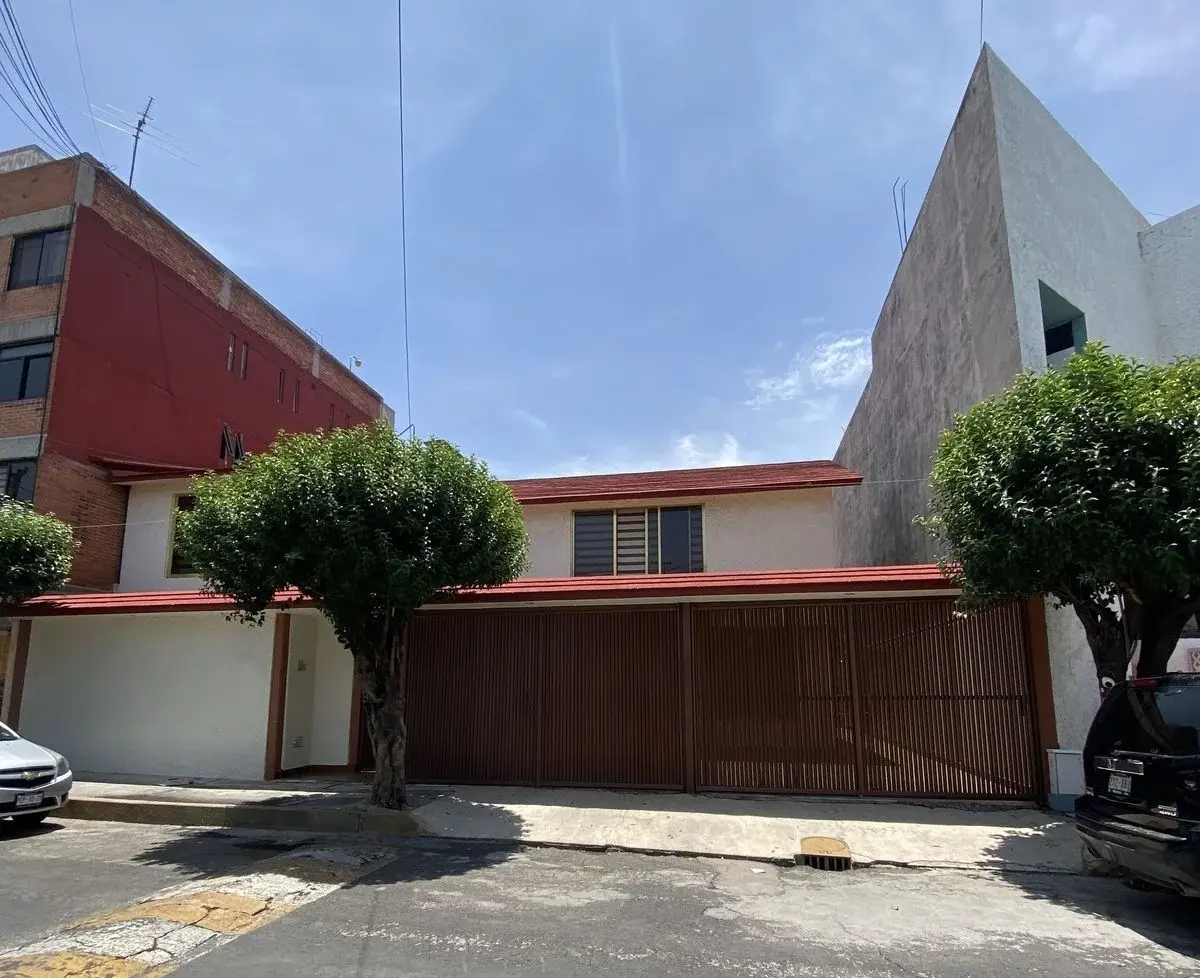 Casa en venta en Rivera de Echegaray, Naucalpan de Juárez — foto 1 de 26