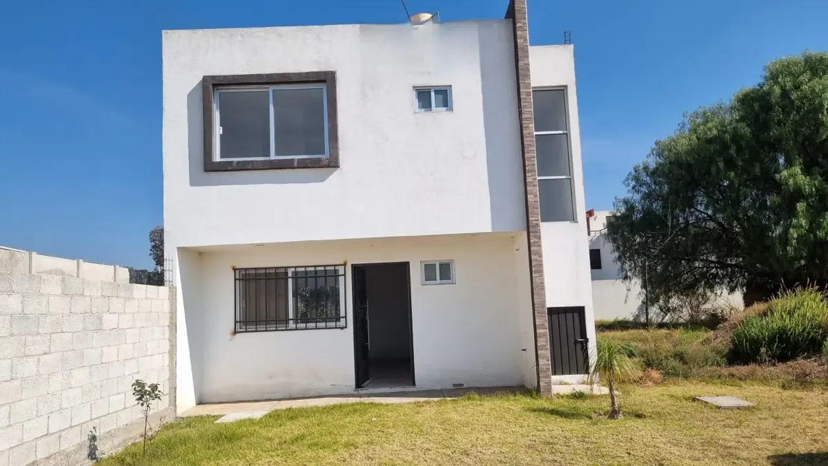 Casa en venta en San Francisco Ocotlán (Ocotlán), Coronango — foto 1 de 14