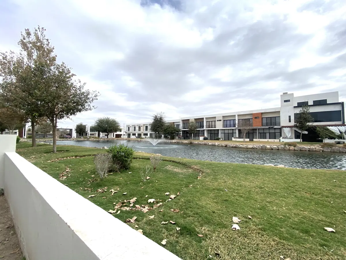 Vista 2 de CASA EN VENTA, ALTOZANO LA NUEVA LAGUNA